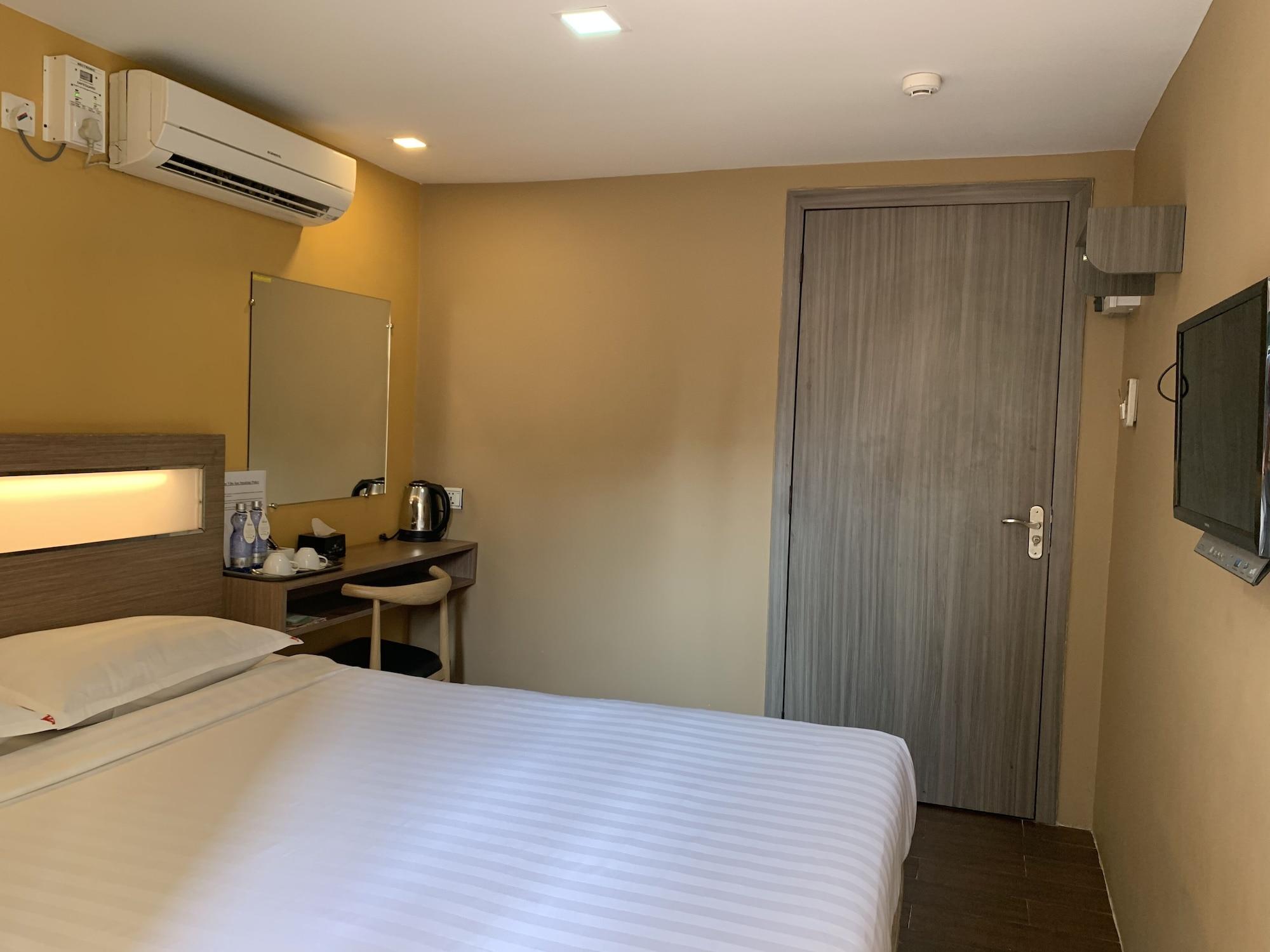 The Vibe Inn Yangon Extérieur photo